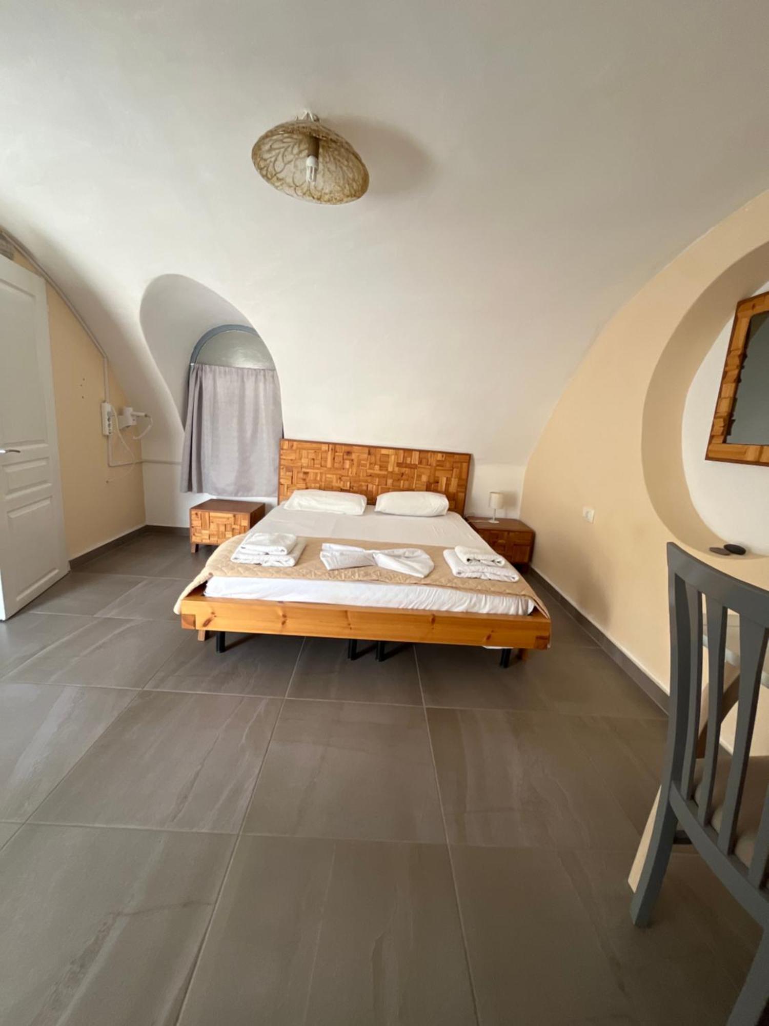 Leon Lux Apartments ペリヴォラス エクステリア 写真